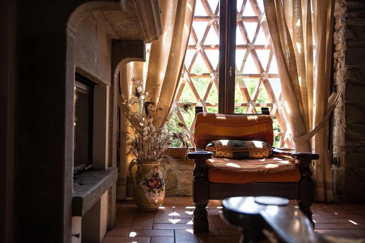 Comfortable House With Pool In Castelnuovo Di Garfagnana Italy