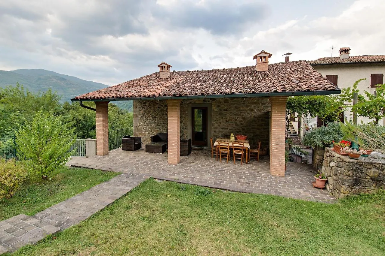 Comfortable House With Pool In Castelnuovo Di Garfagnana