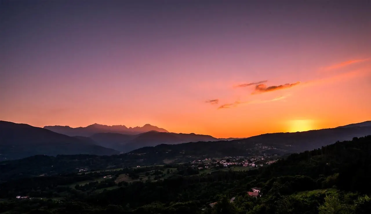 Comfortable House With Pool In Castelnuovo Di Garfagnana Holiday home